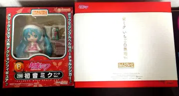 넨도로이드 하츠네 미쿠 유키 미쿠 세트