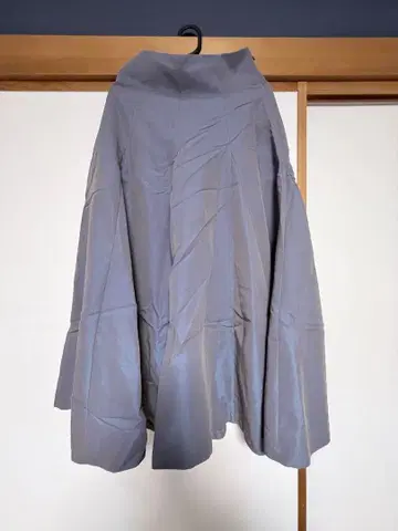 AMERI 플레어 롱 스커트