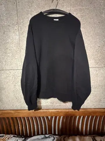 드리스 반 노튼 맨투맨 오버 사이즈 블랙