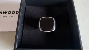 TOMWOOD 쿠션 블랙 오닉스 링