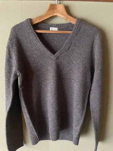 nano universe V넥 스웨터