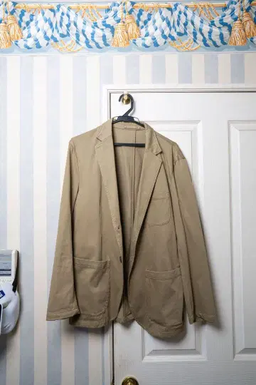 베이지 테일러드 자켓