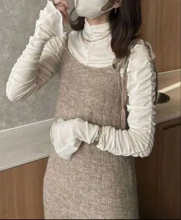 새상품급 eaphi asymmetry sheer gather tops