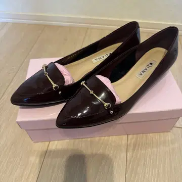 다이애나 보르도 로퍼 23.5 미사용 새상품