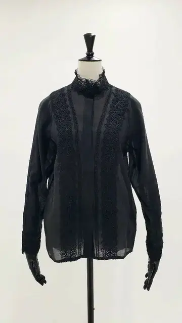 루일 에 부티크 블랙 레이스 장식 긴팔 블라우스