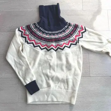 le coq sportif 노르딕 무늬 터틀넥 스웨터