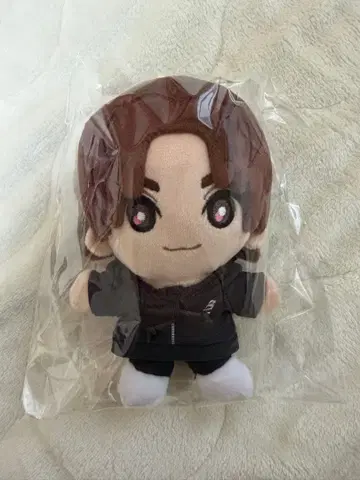 SixTONES 교모토 타이 가 MILESixTONES 손잡은 봉제 인형