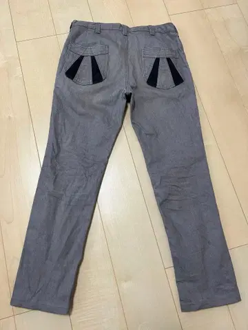 Nasngwam 나스구암 팬츠