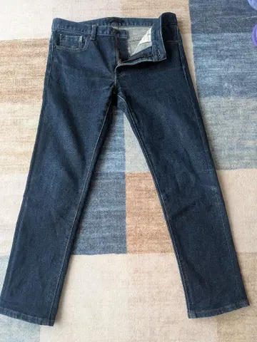 유니클로 스트레치 셀비지 슬림핏 스트레이트 청바지 32인치