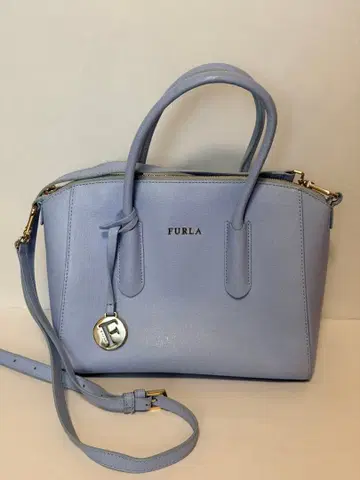 FURLA 라이트 블루 핸드백 훌라