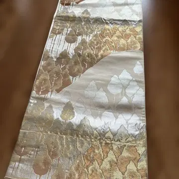 골드 컬러 크림색 잎 무늬 후쿠로 오비