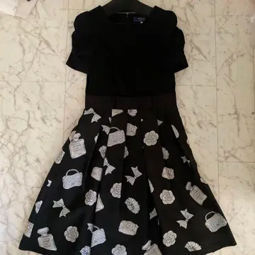 Ms. Gracy 반팔 무릎 기장 원피스 38 사이즈