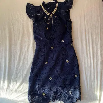 롤드풀르 캬바쿠라 드레스 네이비 레이스 드레스 프릴 소매