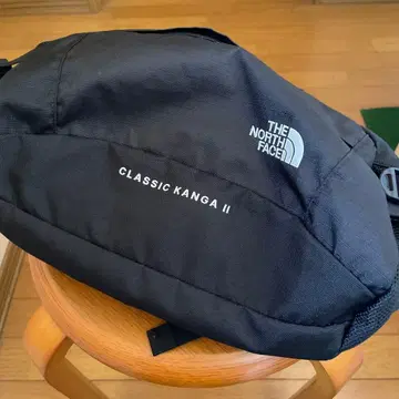 THE NORTH FACE 클래식 캥거 II 블랙