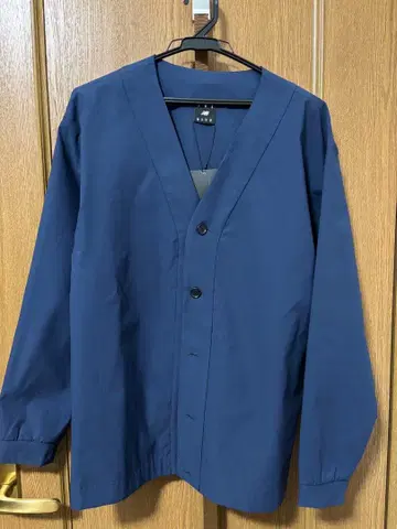 뉴발란스 네이비 가디건