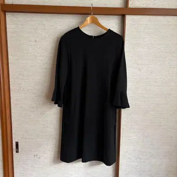 PUPULA 무릎 기장 블랙 원피스