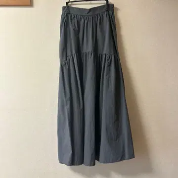 moment+ 개더 디자인 스커트