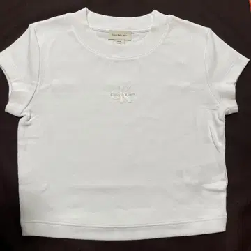 Calvin Klein 화이트 T셔츠