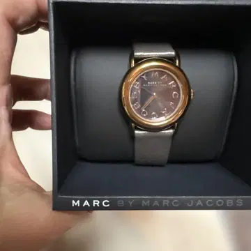 [ 미사용 새상품 ] MARC BY MARC JACOBS 시계
