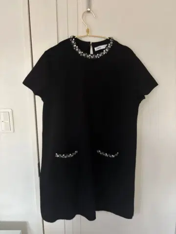 ZARA 비쥬 블랙 반팔 원피스