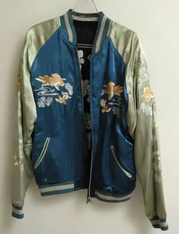 스카잔 금붕어 나비 화려악단 M 리버서블