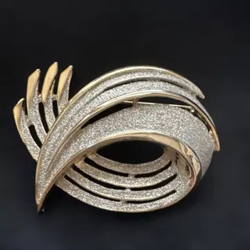 엘레강트한 유선형 브로치 앤티크