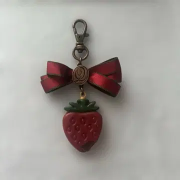 Q-pot 백참 스트로베리 가나슈