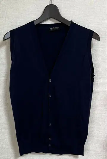 [새상품급] JOHN SMEDLEY V넥 니트 베스트 M MIDNIGHT