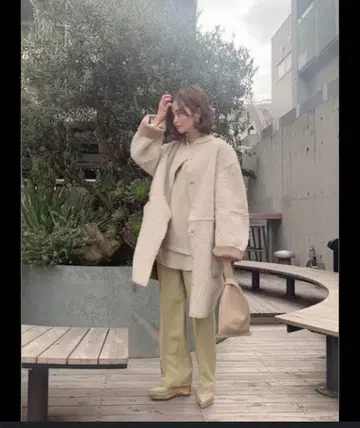 ETRE TOKYO 리버서블 무스탕 코트 49,500엔