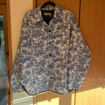 HUMMELOO 파란색 꽃무늬 긴팔 셔츠 사이즈 3