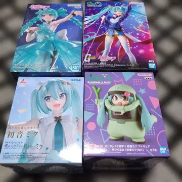 하츠네 미쿠 자쿠 인형 건담 콜라보 등 4체 세트