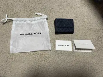 MICHAEL KORS 3단 폴더형 지갑