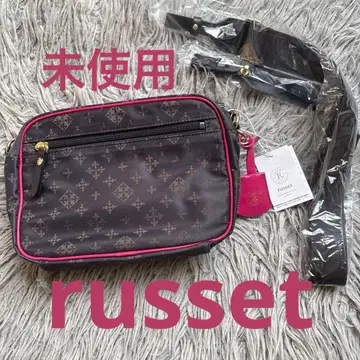 russet 숄더백 블랙 핑크