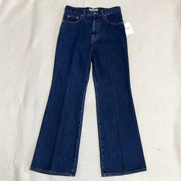 새상품 맥피 코튼 데님 부츠컷 팬츠 플레어 일본제 2022SS