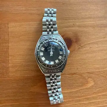 ZUCCA 주카 1N01-0LW0 아날로그 3침 아날로그 손목시계