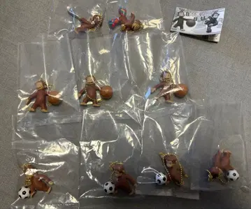 호기심 많은 조지 피규어 마스코트