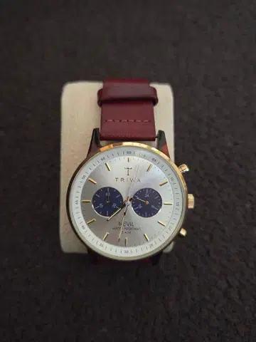 TRIWA MALMVI 트리와 손목시계