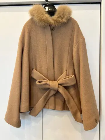 QUEEN'S COURT 베이지 판초 사이즈 2