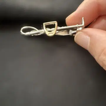 실버 톤 넥타이핀 심플한 디자인 앤티크