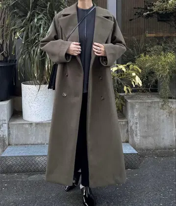 Audrey and John Wad 빅 컬러 롱 체스터 코트 카키