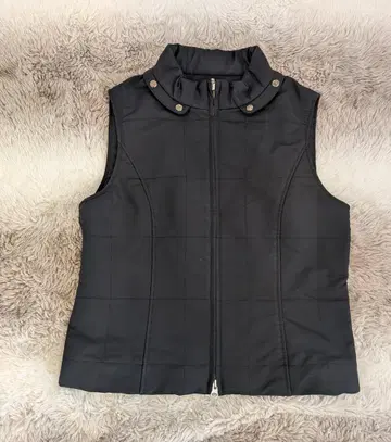 LOUNIE 블랙 퀼팅 베스트