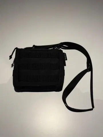 Helinox x Ron Herman 콜라보 숄더백