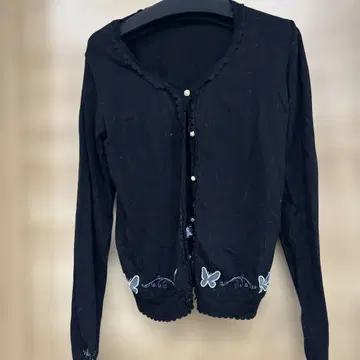 나비 자수 블랙 긴팔 가디건