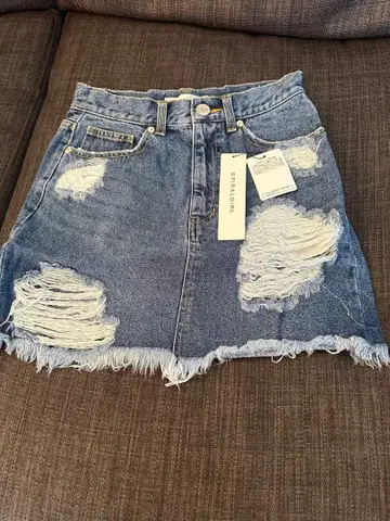 Bershka 데미지 가공 미니 스커트