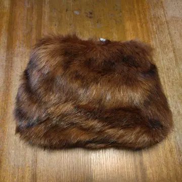 브라운 퍼 숄더백