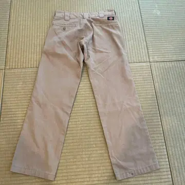 Dickies 슬림 스트레이트 치노 팬츠