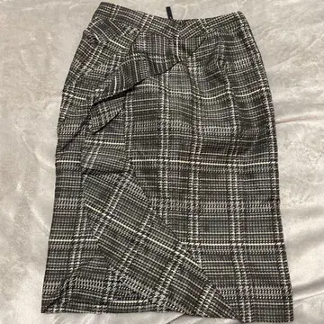 MATERIA 체크 무늬 타이트 스커트 36