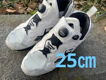 Reebok Instapump Fury 화이트/블랙