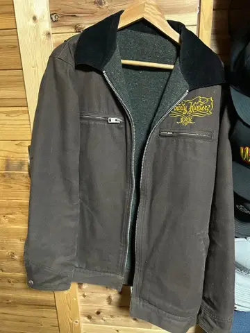 Bounty Hunter 브라운 자켓