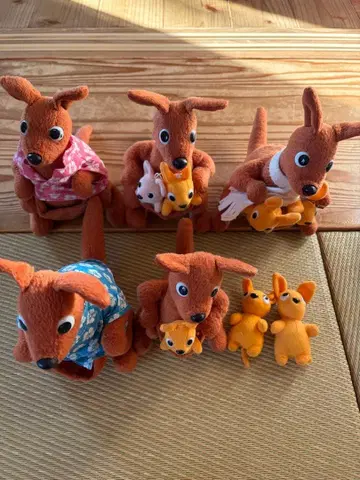 NISSAN 타고 캥거루 봉제 인형